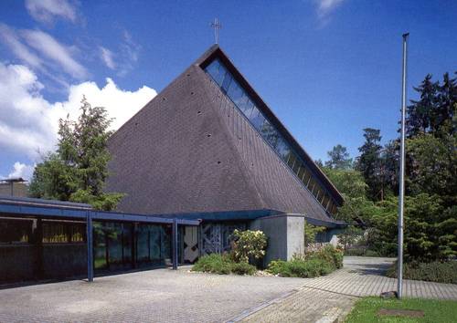 Quelle: St. Peter und Paul Königsfeld